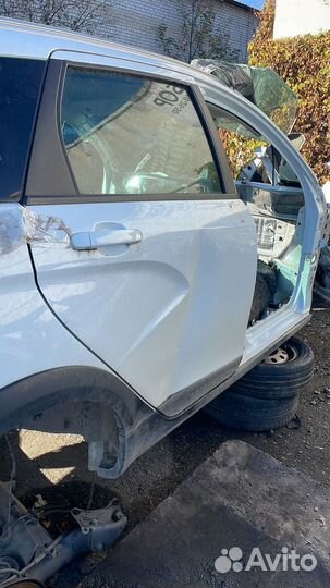 Задняя правая дверь LADA веста кросс