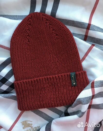 Вязанная шапка с отворотм