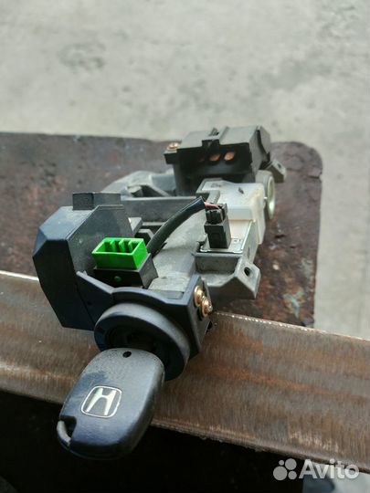 Замок зажигания на хонда стрим