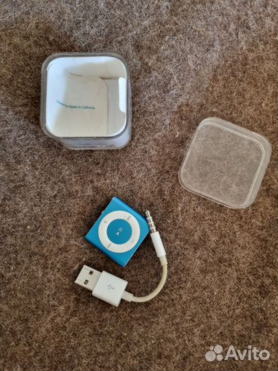 Плеер Apple iPod shuffle 2Gb Blue MD775
