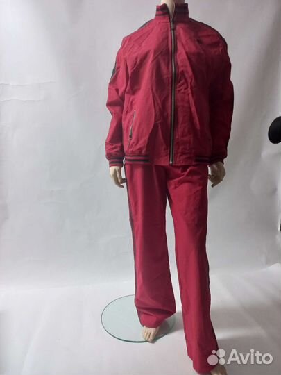 Спортивный костюм женский