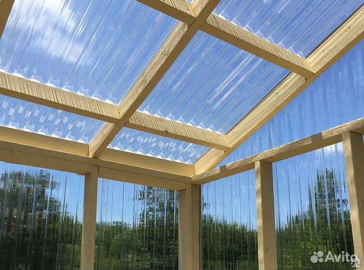 Монолитный профилированный поликарбонат