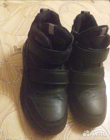 Ботинки демисезонные для мальчика 34-35