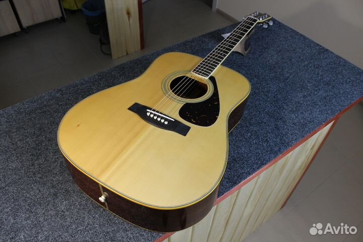 Yamaha FG-301 гитара, Япония