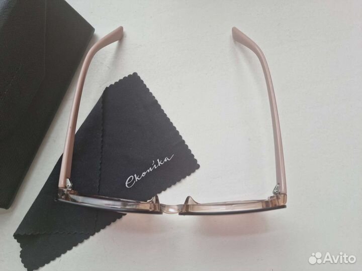 Солнцезащитные очки Эконика