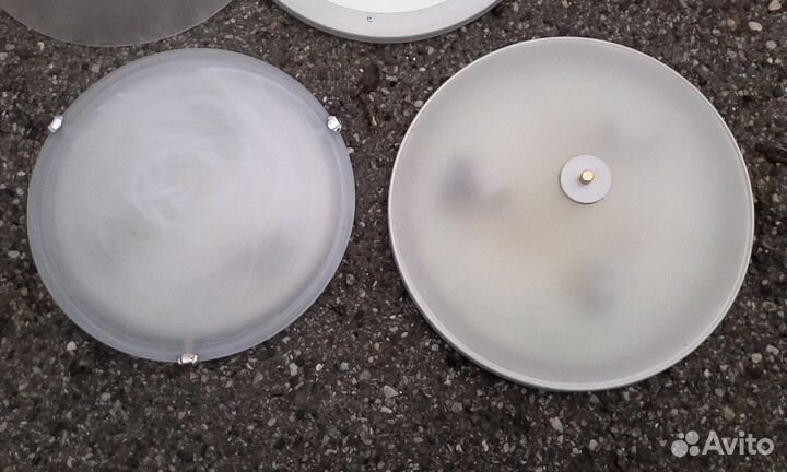 Наклодной потолочный светильник