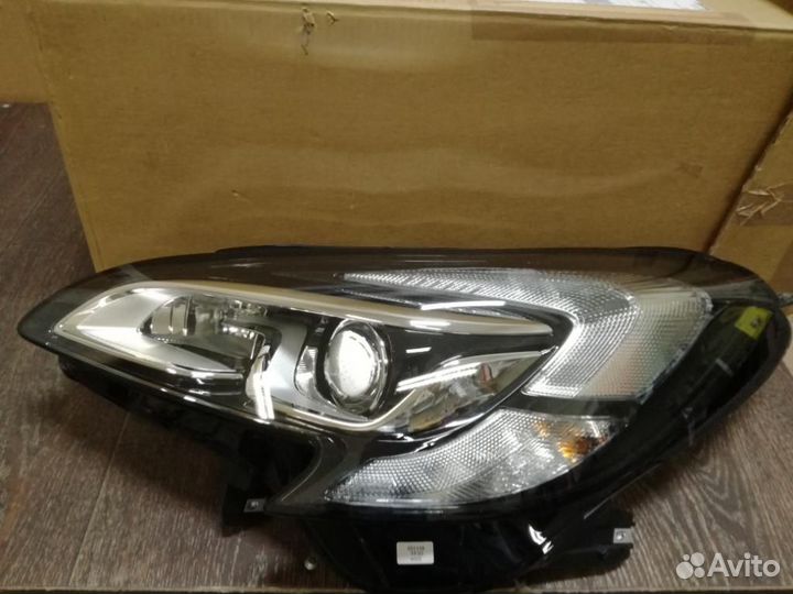 Новая фара xenon 39068627 Opel Corsa E