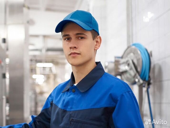 Рабочие на новое пищевое производство