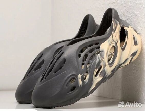 Adidas yeezy foam runner