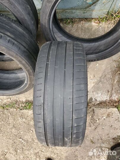 Michelin Pilot Sport 4 235/40 R18 95Y