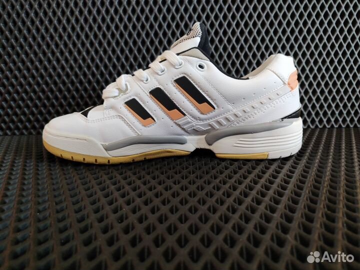 Кроссовки Adidas Torsion