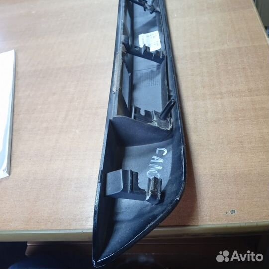 Накладка крышку багажника Renault Kaptur