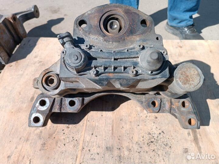 Суппорт тормозной правый Man Tgx