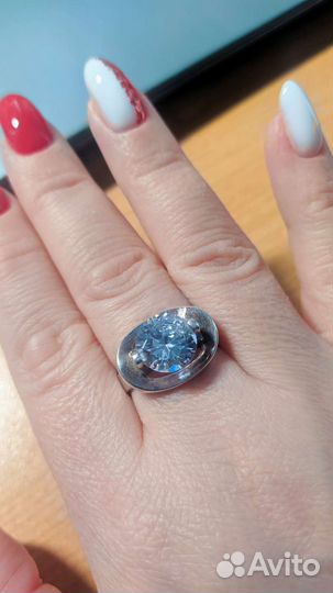 Серебряное кольцо с фианитом