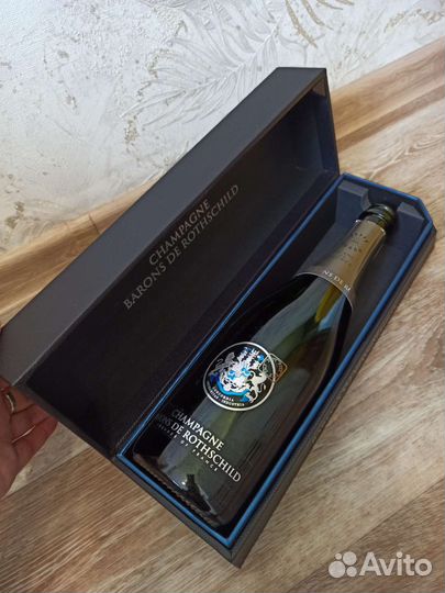 Коробка и бутылка Barons de Rothschild 2шт