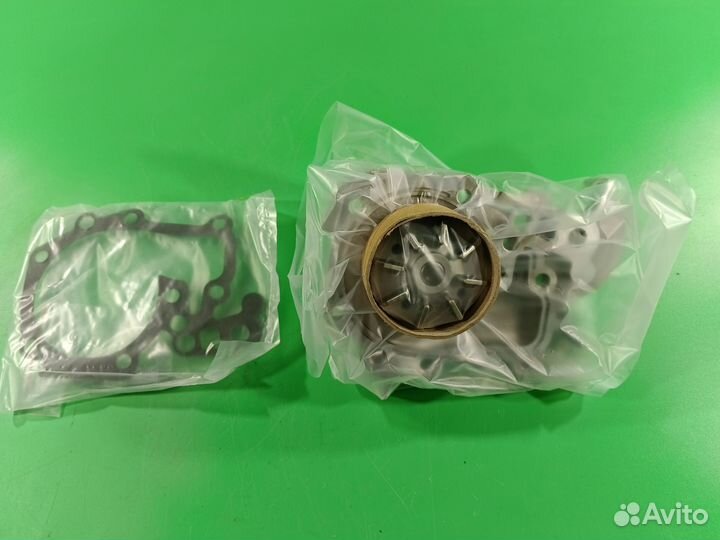 Помпа для Renault Logan