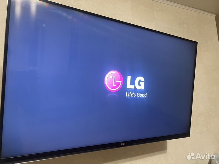 Телевизор Lg 42 SMART tv