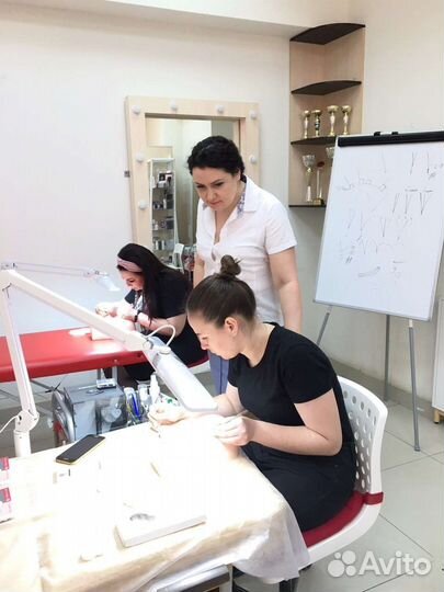 Обучение (курсы) по наращиванию ресниц