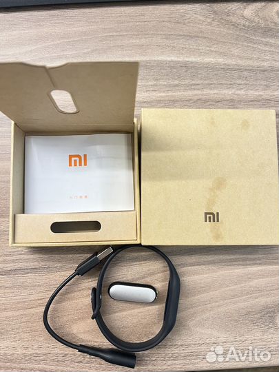 Умный браслет Xiaomi xmsh01HM