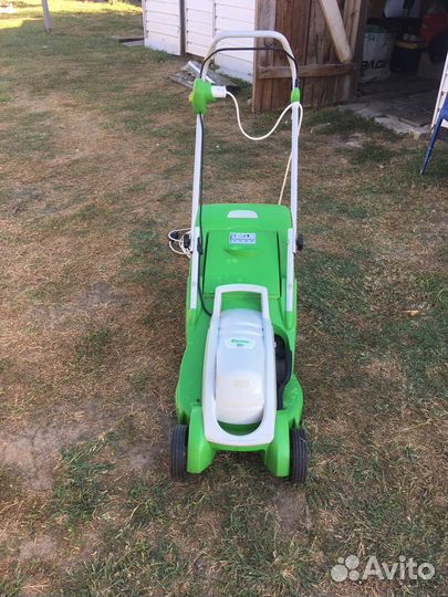 Газонокосилка электрическая