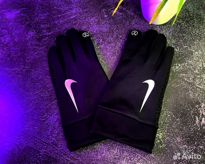 Перчатки Nike swoosh