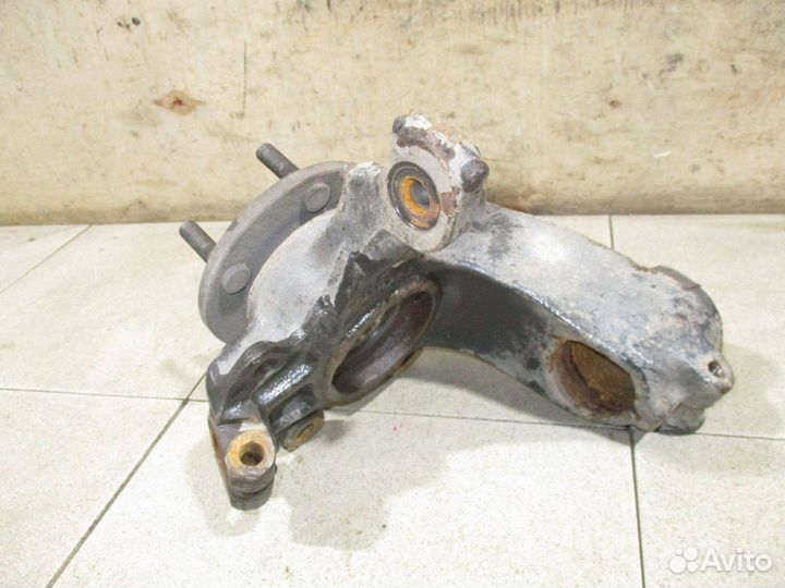 Кулак поворотный передний левый Ford Focus 3