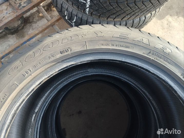 Goodyear EfficientGrip 245/45 R18 100Y