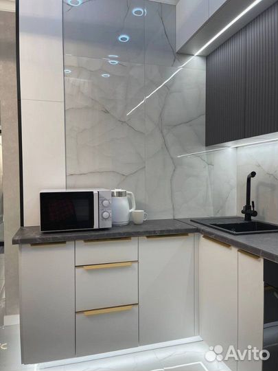 Кухня угловая современная. Рассрочка