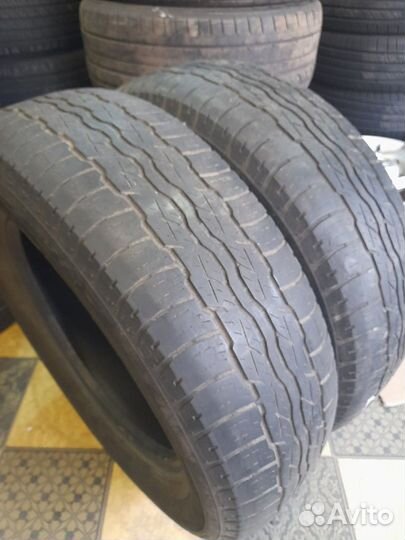 Bridgestone Dueler H/T D687 225/65 R17