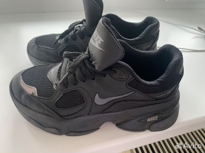 Кроссовки nike