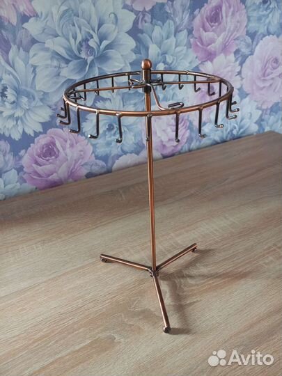 Кованый держатель для украшений