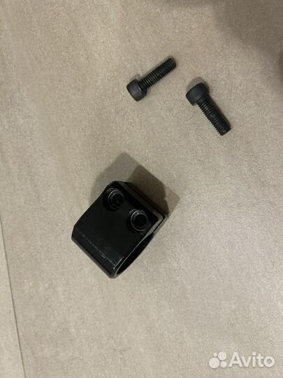 Хомут для трюкового самоката