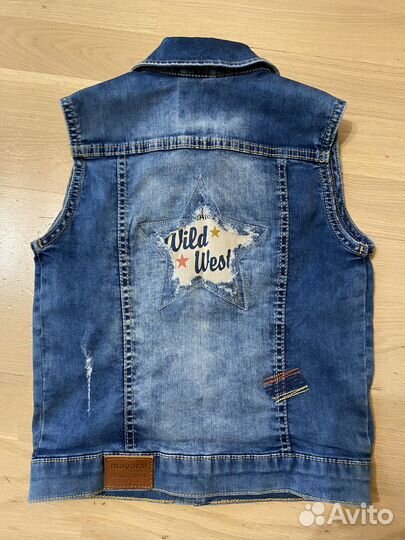 Джинсовая жилетка mayoral 104, 4 года
