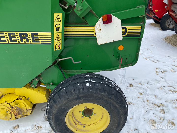 Пресс-подборщик John Deere 580, 2000
