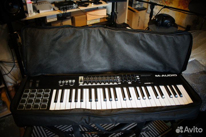 Midi-клавиатура M-Audio Code 49