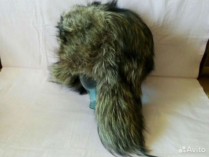 Шапки, пластины и опушки из меха