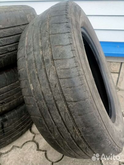 Bridgestone Dueler H/P Sport 215/65 R16 98H