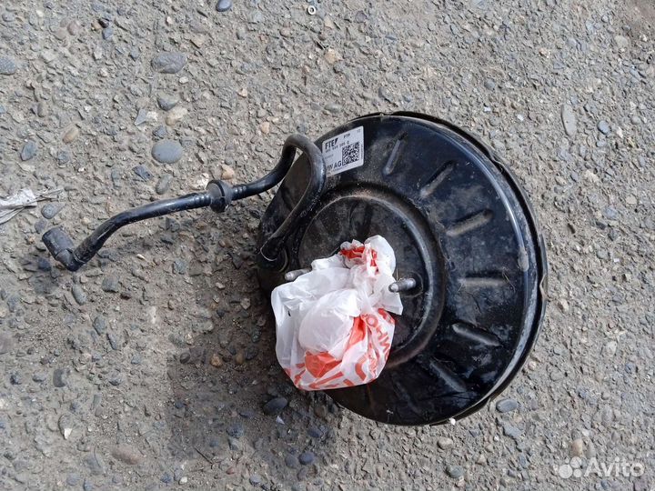 Вакуум тормозной polo седан, skoda rapid