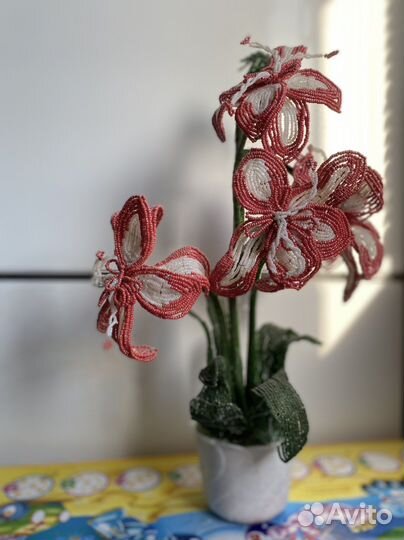 Цветы из бисера