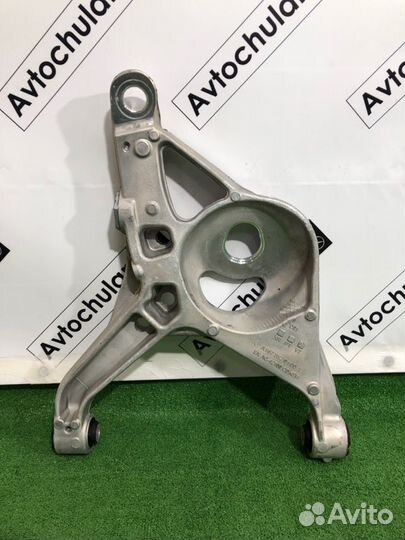 Рычаг подвески нижний задний левый Mercedes-Benz