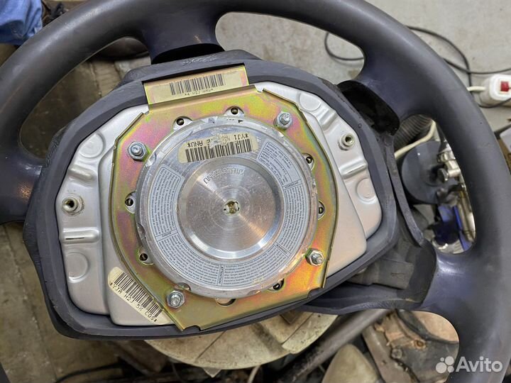 Руль с айрбег дорест w638 Vito