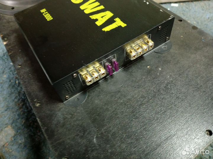 Сабвуфер в студийном коробе