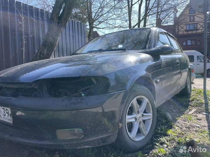 Opel vectra Б 1.8 запчасти