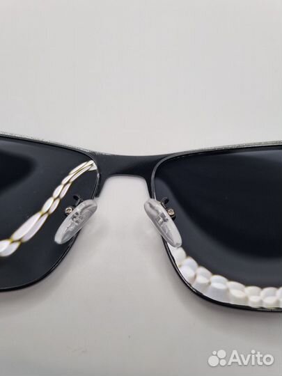 Солнцезащитные очки Prada