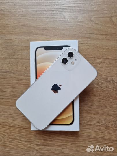 iPhone 12, 64 ГБ