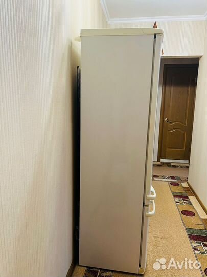 Холодильник атлант бу