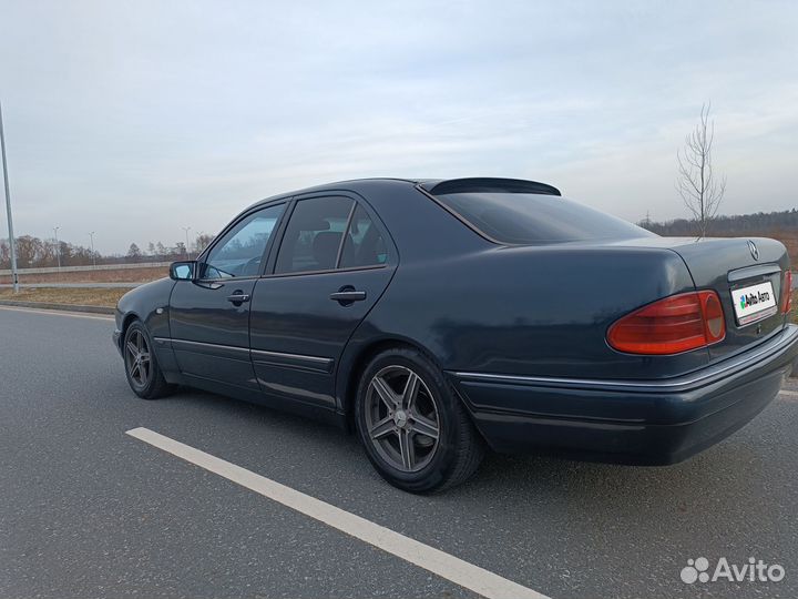 Mercedes-Benz E-класс 3.0 AT, 1995, 260 000 км