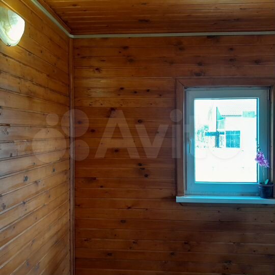 Дом 32 м² на участке 10 сот.