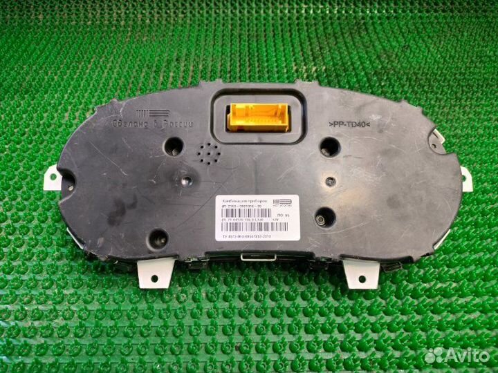 Панель приборов Лада Гранта 2015