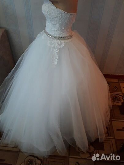 Платье свадебное